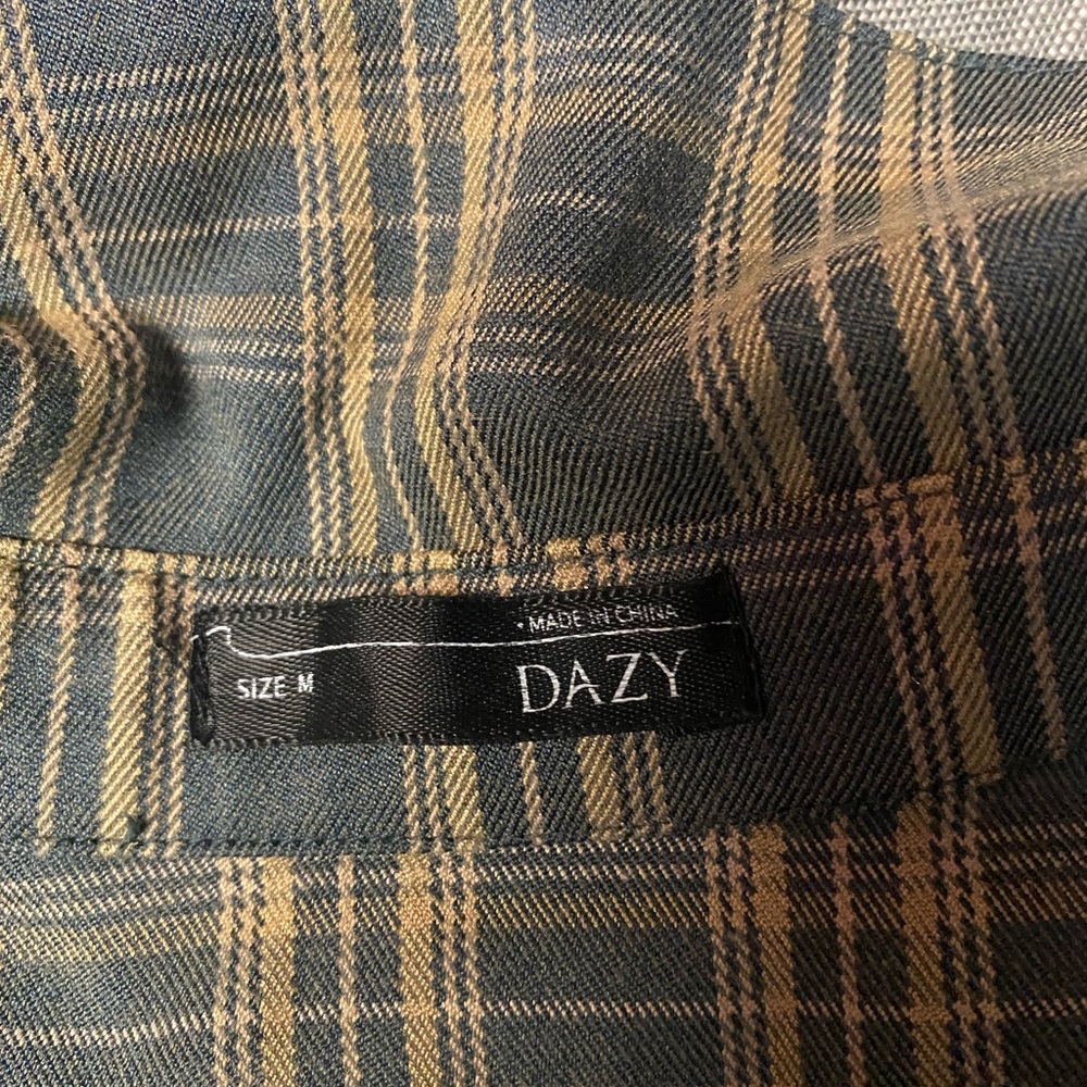 Dazy brand flannel